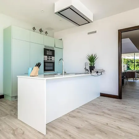 Vila Binibequer Vell Sleeps 10 With Pool Air Con And Wifi