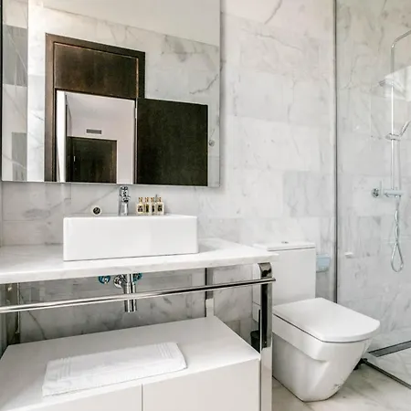 Binibequer Vell Sleeps 10 With Pool Air Con And Wifi *
